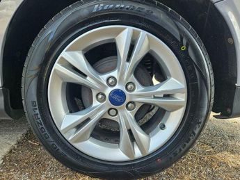 Ford Focus 1.6 Zetec Powershift Euro 5 5dr