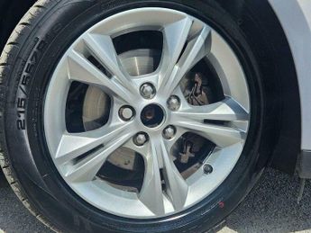 Ford Focus 1.6 Zetec Powershift Euro 5 5dr