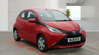 Toyota AYGO 1.0 VVT-i x-play Euro 6 5dr