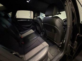 Audi A3 1.5 TFSI CoD Black Edition S Tronic Euro 6 (s/s) 4dr