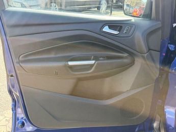 Ford Kuga 2.0 TDCi Zetec Powershift AWD Euro 5 5dr
