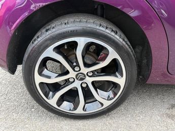 Citroen C3 1.2 PureTech Selection Euro 6 5dr 80BHP