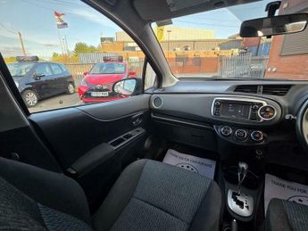 Toyota Yaris 1.33 Dual VVT-i TR Multidrive S Euro 5 5dr