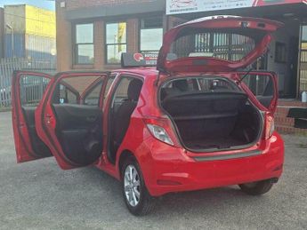 Toyota Yaris 1.33 Dual VVT-i TR Multidrive S Euro 5 5dr
