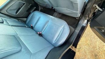 Ford Fiesta 1.6 Ghia 5dr