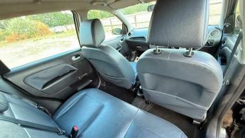 Ford Fiesta 1.6 Ghia 5dr