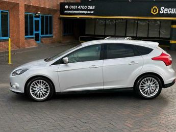 Ford Focus 1.0T EcoBoost Zetec Euro 5 (s/s) 5dr