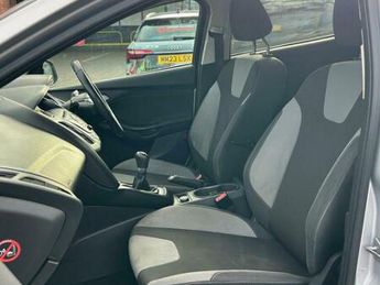 Ford Focus 1.0T EcoBoost Zetec Euro 5 (s/s) 5dr