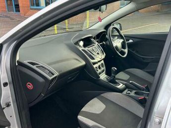 Ford Focus 1.0T EcoBoost Zetec Euro 5 (s/s) 5dr
