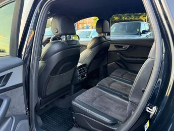 Audi Q7 3.0 TDI V6 S line SUV 5dr Diesel Tiptronic quattro Euro 6 (s/s) 