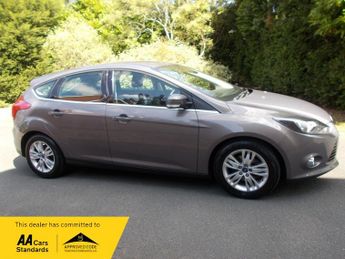 Ford Focus 1.6 Titanium Navigator Hatchback 5dr Petrol Powershift Euro 5 (1