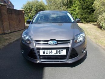 Ford Focus 1.6 Titanium Navigator Hatchback 5dr Petrol Powershift Euro 5 (1
