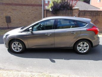 Ford Focus 1.6 Titanium Navigator Hatchback 5dr Petrol Powershift Euro 5 (1