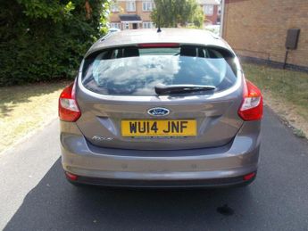 Ford Focus 1.6 Titanium Navigator Hatchback 5dr Petrol Powershift Euro 5 (1