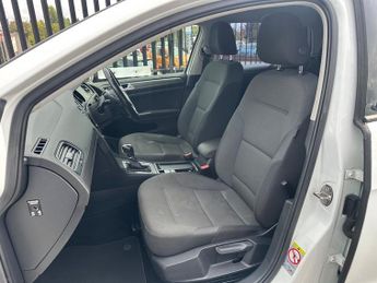 Volkswagen Golf SE TDI BLUEMOTION TECHNOLOGY DSG