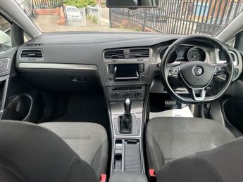 Volkswagen Golf SE TDI BLUEMOTION TECHNOLOGY DSG