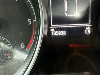 Volkswagen Golf SE TDI BLUEMOTION TECHNOLOGY DSG