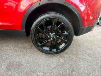 Land Rover Discovery Sport 2.0 TD4 HSE Black Auto 4WD Euro 6 (s/s) 5dr