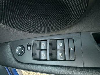 BMW 3 SERIES 2.0 320d SE Saloon 4dr Diesel Auto Euro 4 (163 ps)