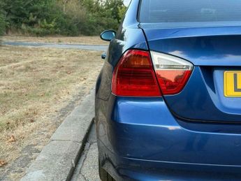 BMW 3 SERIES 2.0 320d SE Saloon 4dr Diesel Auto Euro 4 (163 ps)