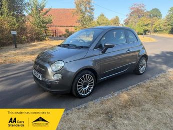 Fiat 500 LOUNGE Fab Colour great history