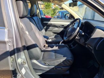 Mitsubishi Outlander PHEV GX 4H