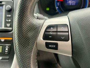 Toyota Auris 1.8 Auris Hybrid T Spirit CVT 5dr