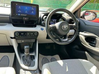 Toyota Yaris 1.5 VVT-h Excel E-CVT Euro 6 (s/s) 5dr