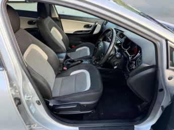 Kia Ceed 1.6 GDi 3 DCT Euro 5 5dr