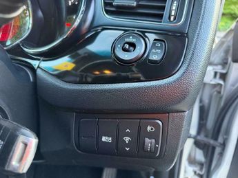 Kia Ceed 1.6 GDi 3 DCT Euro 5 5dr