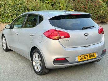 Kia Ceed 1.6 GDi 3 DCT Euro 5 5dr