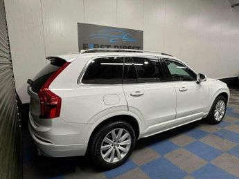 Volvo XC90 2.0 XC90 Momentum D5 AWD Auto 4WD 5dr
