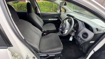 Toyota YARIS 1.3L PETROL 5 DOOR HATCHBACK