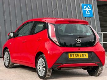 Toyota AYGO 1.0 VVT-i x-play x-shift Euro 5 5dr Euro 5