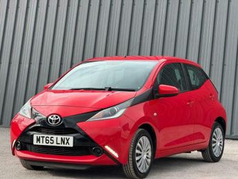 Toyota AYGO 1.0 VVT-i x-play x-shift Euro 5 5dr Euro 5