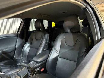 Volvo V40 1.6 D2 Lux Nav Powershift Euro 5 (s/s) 5dr