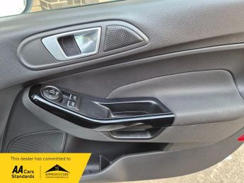 Ford Fiesta 1.0 TITANIUM