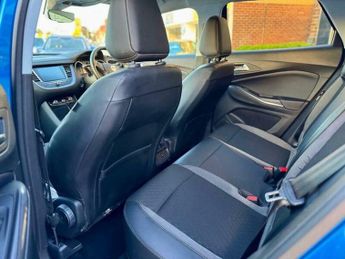 Vauxhall Grandland X 1.6 13.2kWh Business Edition Nav Auto Euro 6 (s/s) 5dr