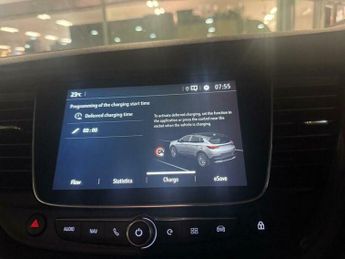 Vauxhall Grandland X 1.6 13.2kWh Business Edition Nav Auto Euro 6 (s/s) 5dr