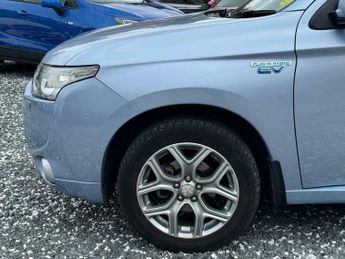Mitsubishi Outlander 2.0h 12kWh GX4h CVT 4WD Euro 5 (s/s) 5dr