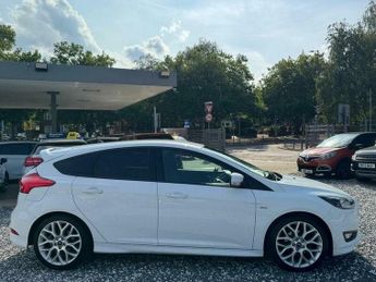 Ford Focus 1.0T EcoBoost ST-Line Euro 6 (s/s) 5dr