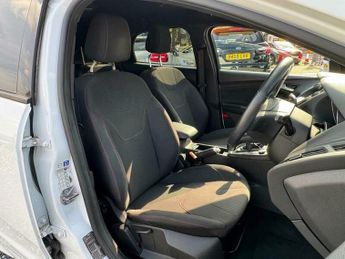 Ford Focus 1.0T EcoBoost ST-Line Euro 6 (s/s) 5dr