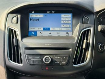 Ford Focus 1.0T EcoBoost ST-Line Euro 6 (s/s) 5dr