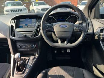 Ford Focus 1.0T EcoBoost ST-Line Euro 6 (s/s) 5dr