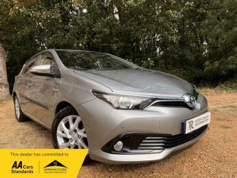 Toyota Auris 1.8 VVT-h Business Edition CVT Euro 6 (s/s) 5dr (Safety Sense)