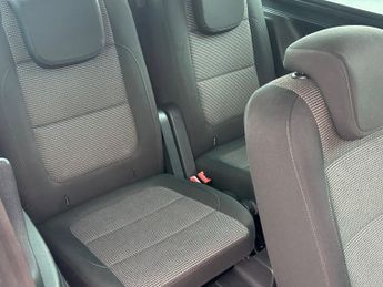 Volkswagen Sharan 2.0 TDI BlueMotion Tech SE MPV 5dr Diesel DSG Euro 5 (s/s) (177 