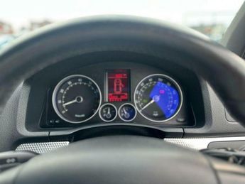 Volkswagen Golf R32 3.2 V6 R32 DSG 4Motion 5dr