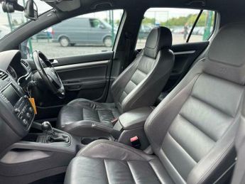 Volkswagen Golf R32 3.2 V6 R32 DSG 4Motion 5dr