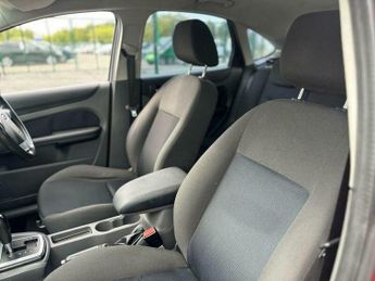 Ford Focus 1.6 Zetec Climate 5dr