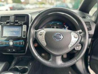 Nissan Leaf 24kWh Tekna Auto 5dr